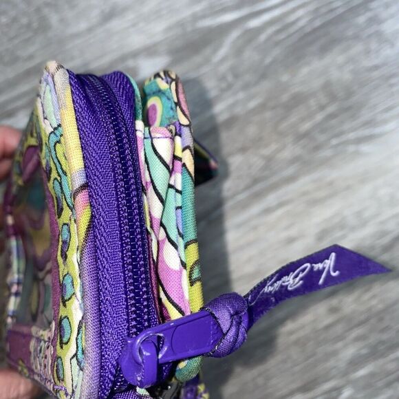 Authentic Vera Bradley All In One Wristlet Heather Retired - Picture 8 of 9